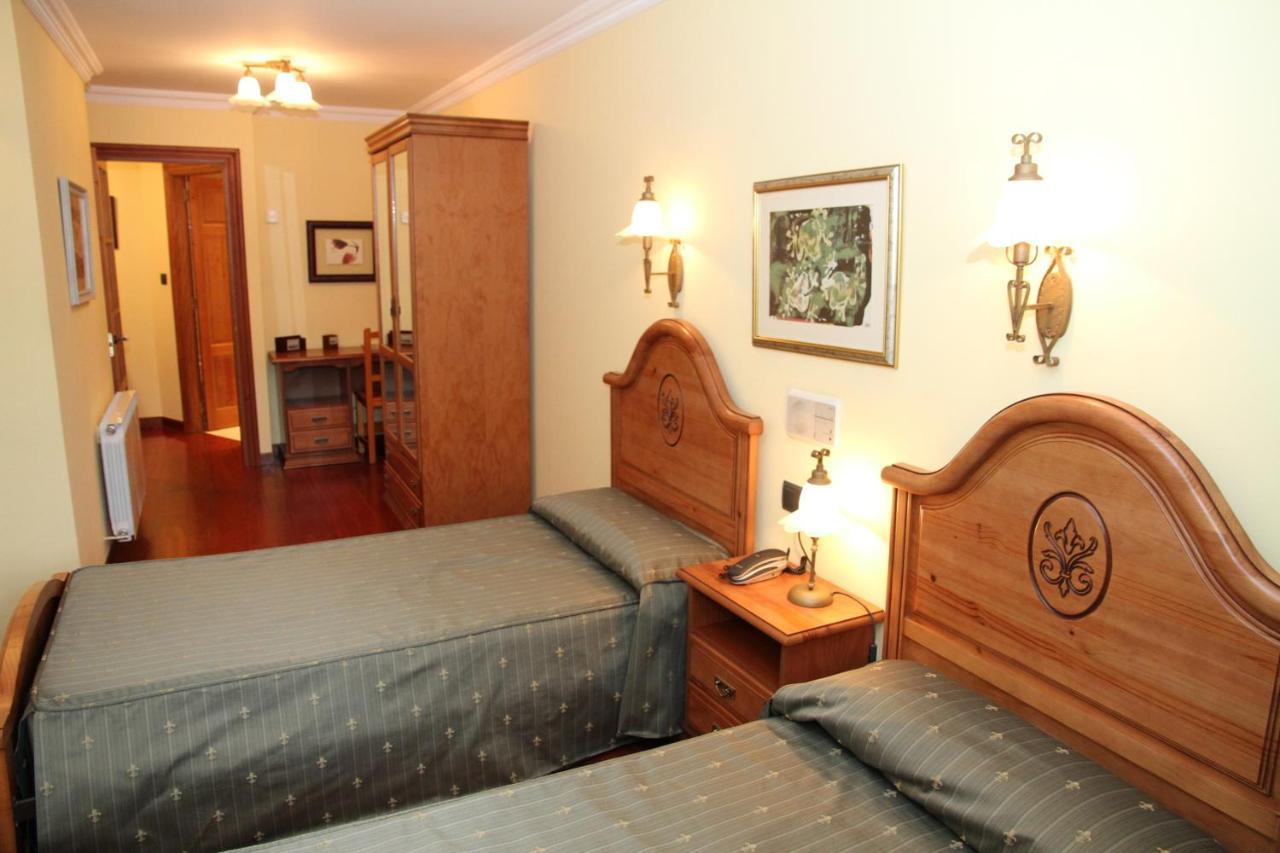 Posada Casa De Don Guzman Vega de Pas Bagian luar foto
